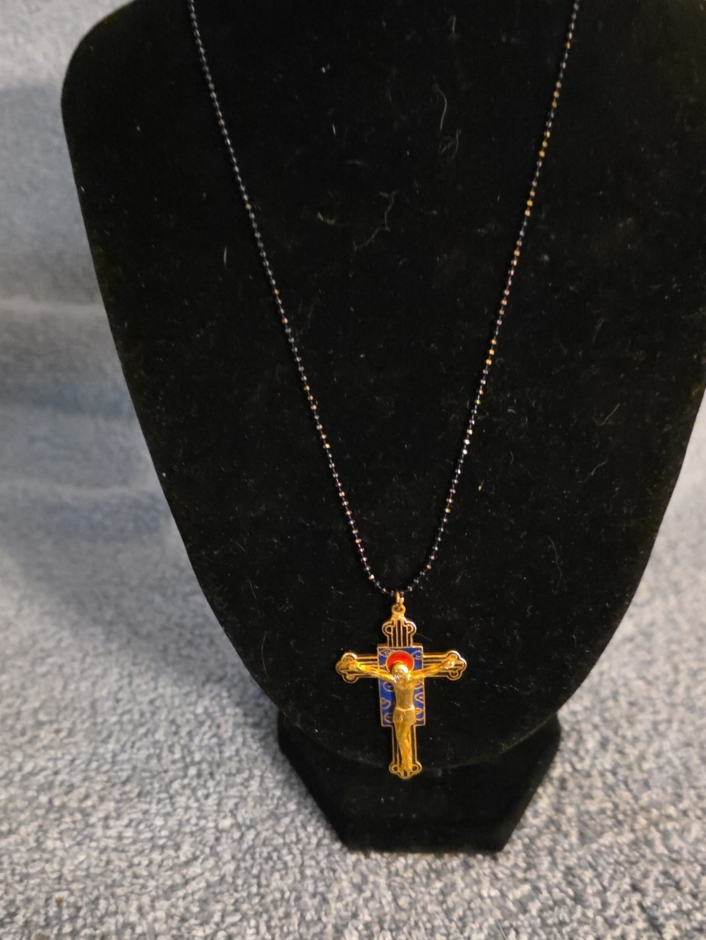 Rare Vintage Jesus On The Cross Pendant Necklace